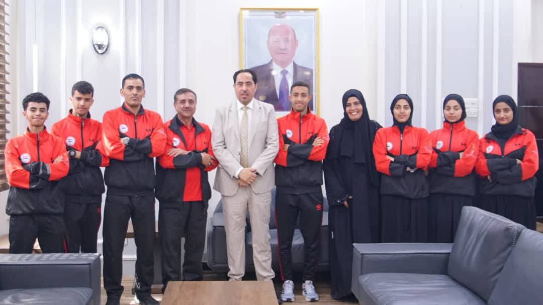 وزير الشباب والرياضة الأستاذ نايف صالح البكري بمقر الوزارة بعدن اليوم منتخبي كرة الطاولة أولاد وفتيات